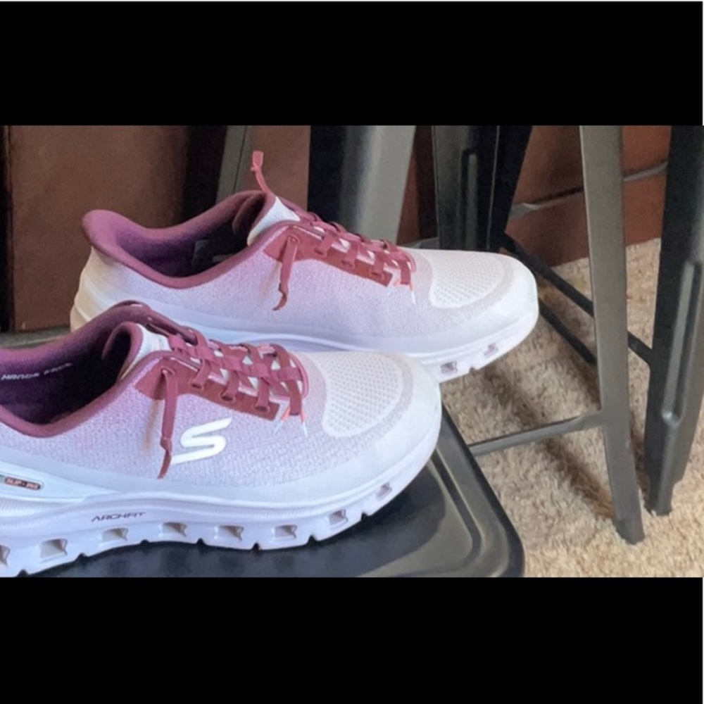 Skechers Women’s Lace-Up Sneakers in Light Pink and Mauve